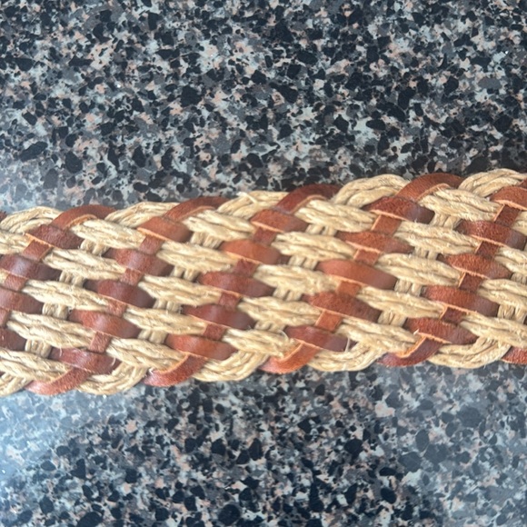 Eddie Bauers women’s belt - Picture 7 of 10